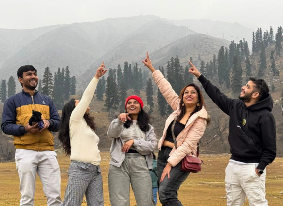 Kashmir Group Tour Package
